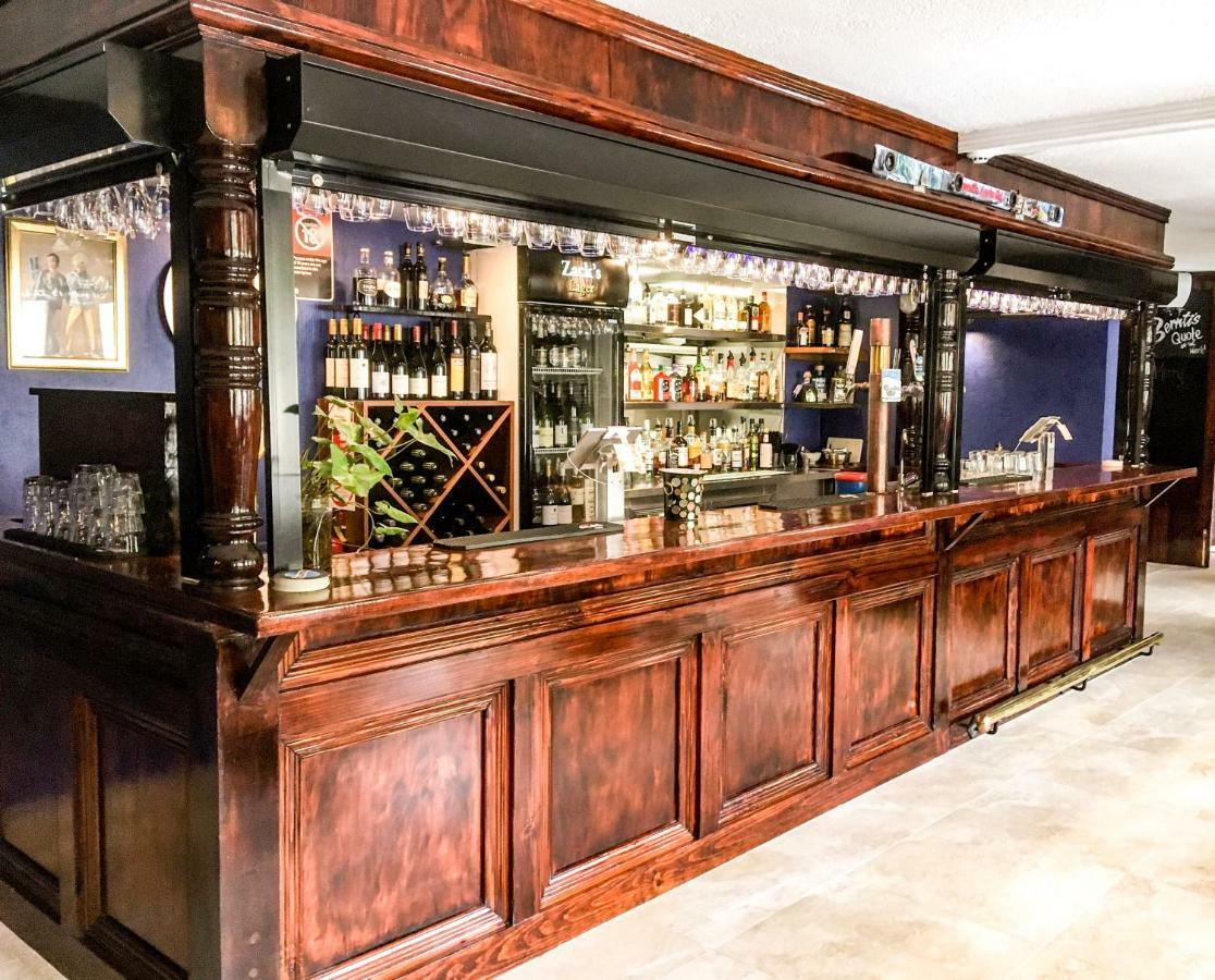 Bernti'S Mountain Inn Thredbo Εξωτερικό φωτογραφία