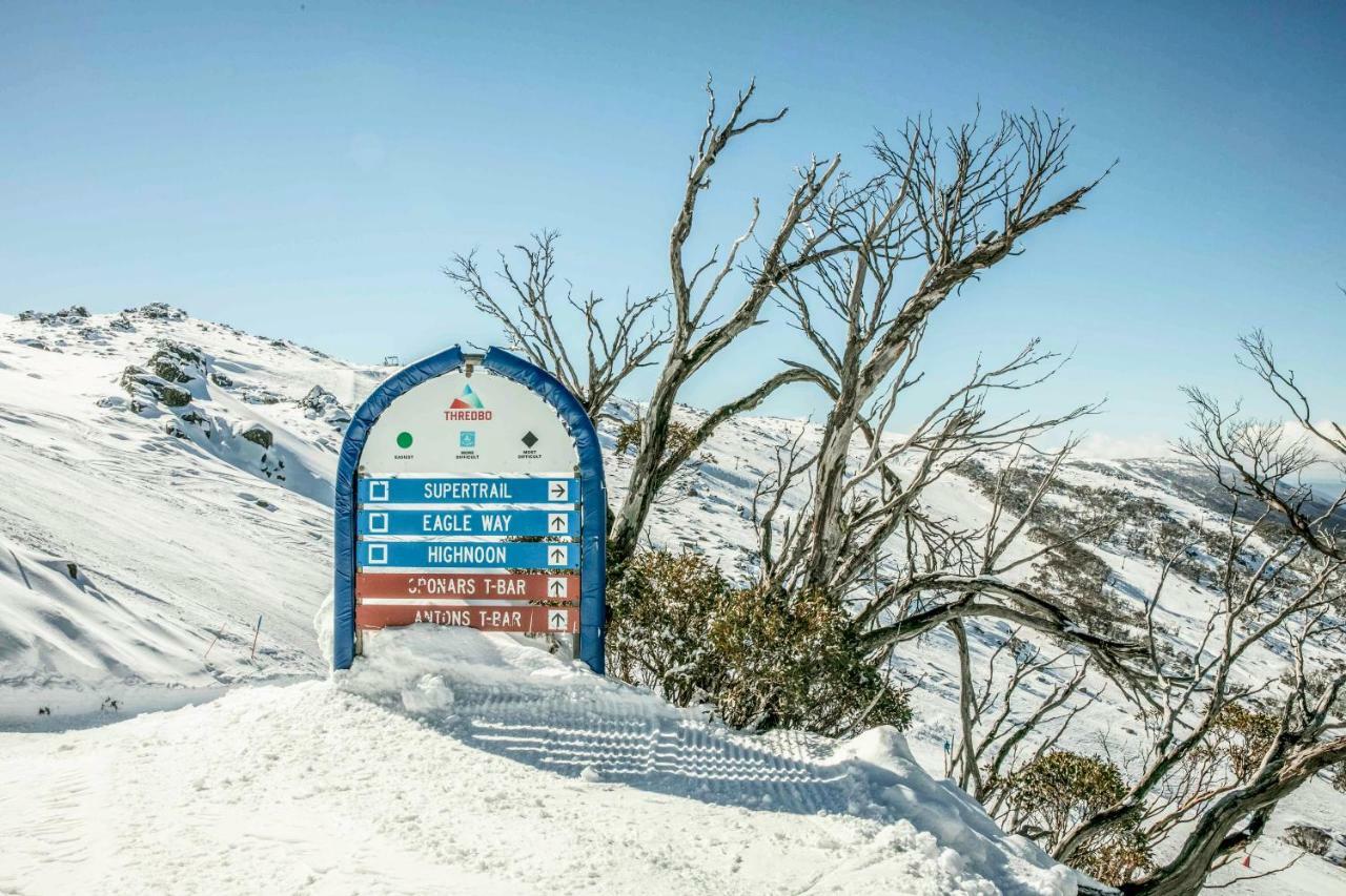 Bernti'S Mountain Inn Thredbo Εξωτερικό φωτογραφία