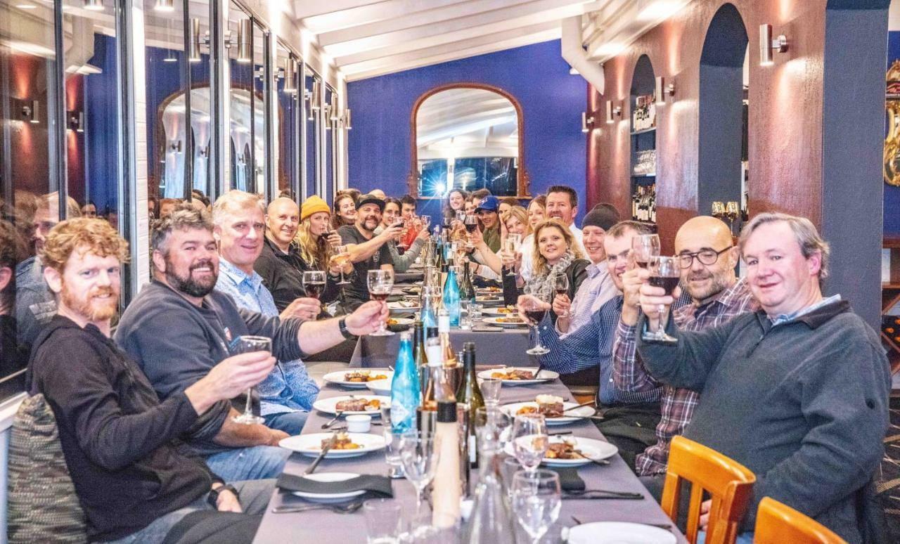 Bernti'S Mountain Inn Thredbo Εξωτερικό φωτογραφία